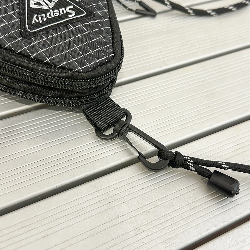 Men's Shoulder Bag, Japanese Style Small Hanging Bag, Contrasting Color Triangle Key Bag, Casual Workwear Style Headphone Bag