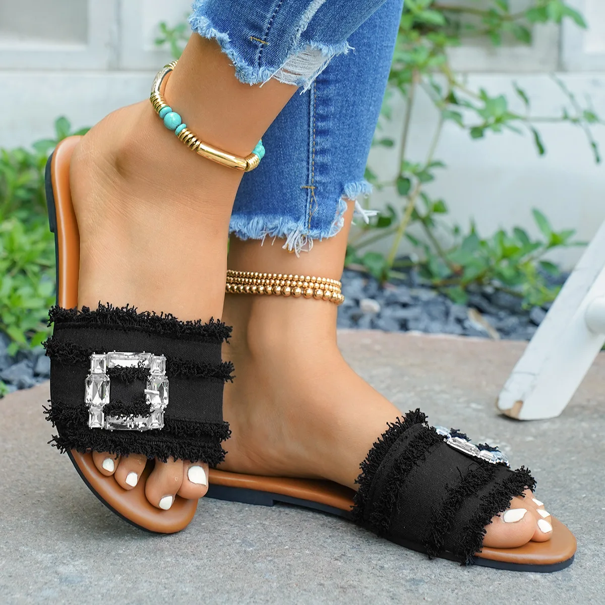 Women's Slippers Summer Sliding Metal Buckle Flat Shoes Fashion Sandals Women's Designer 2026 Comfortable Women's Shoes Slides