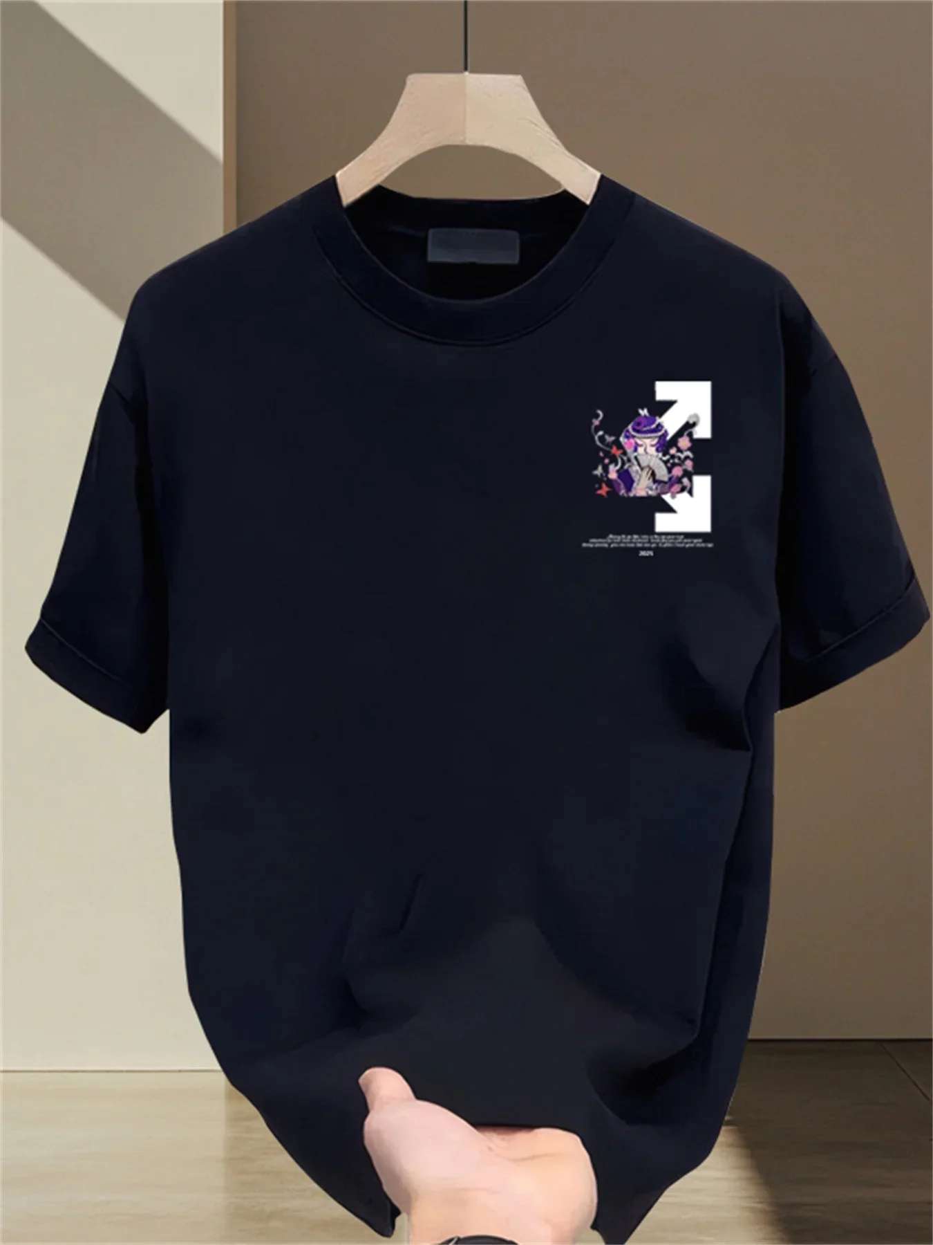 New short-sleeved T-shirt made of 100% pure cotton, suitable for both men and women. It is a summer style, loose and casual.