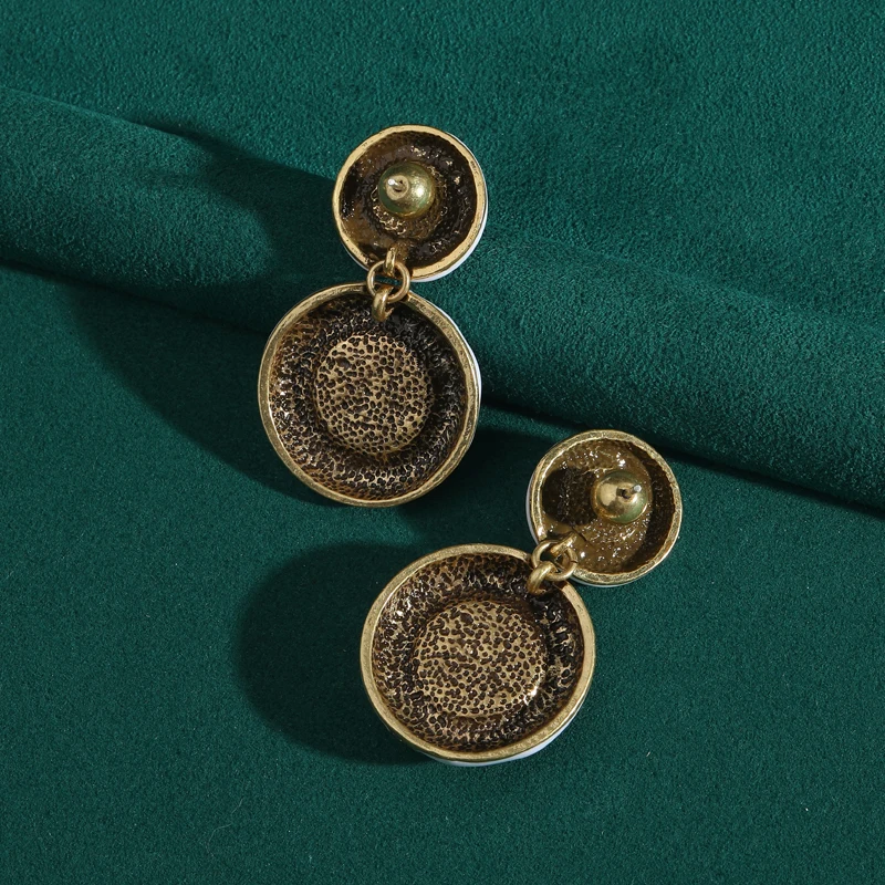 Vintage White Turquoise Earring Round Drop Rhinestone Antique Gold Color High Quality Woman Luxury Designer Jewelry Accessories