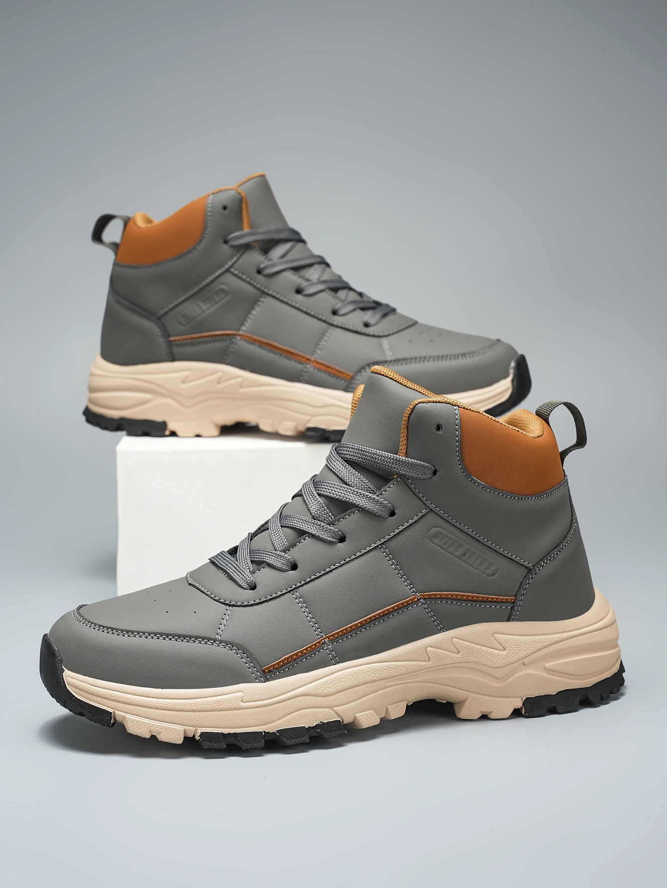 Men's Large Size Sports Shoes Outdoor Hiking Running Comfortable Casual Versatile Fashionable Training Shoes for Couples