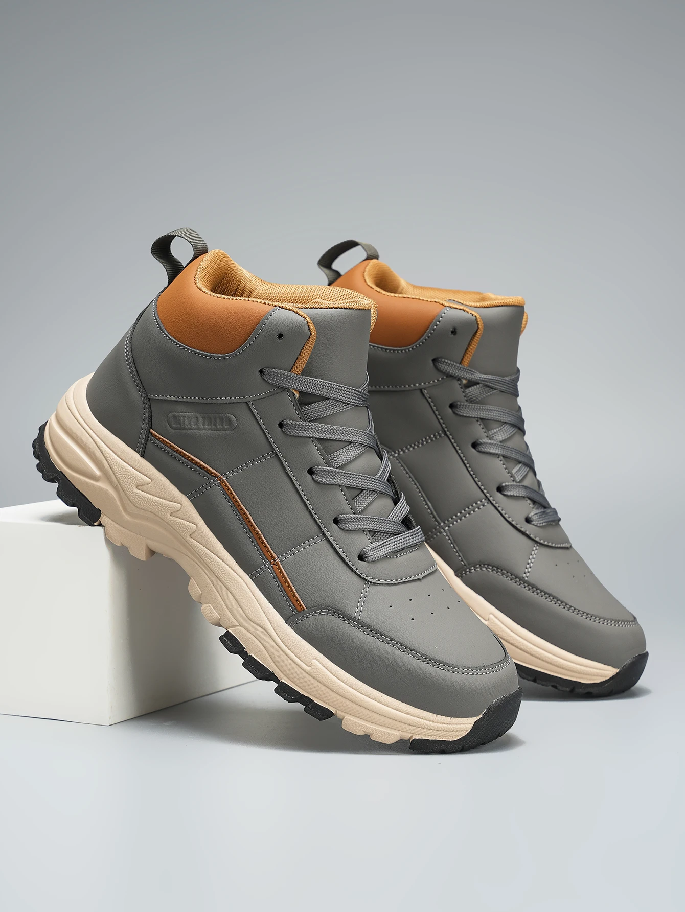 Men's Large Size Sports Shoes Outdoor Hiking Running Comfortable Casual Versatile Fashionable Training Shoes for Couples