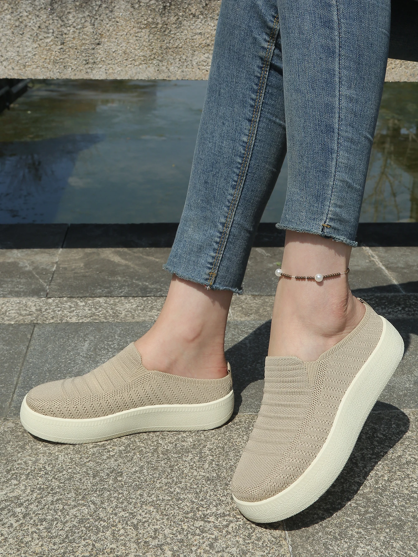 New Ladies Slippers Outdoor Thick Bottom Home Shoes Knitted Breathable Slip-On Footwear Free Shipping