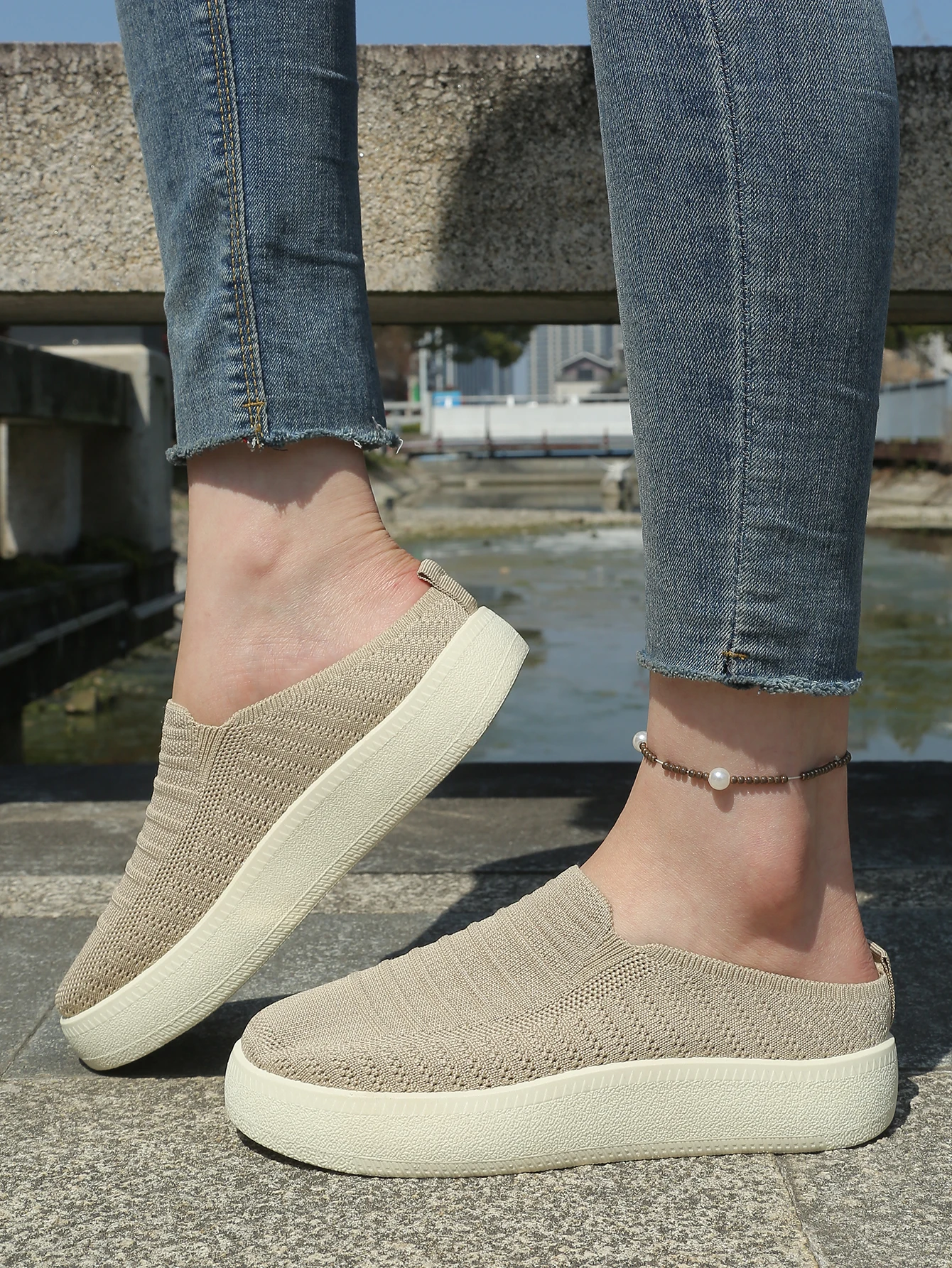 New Ladies Slippers Outdoor Thick Bottom Home Shoes Knitted Breathable Slip-On Footwear Free Shipping