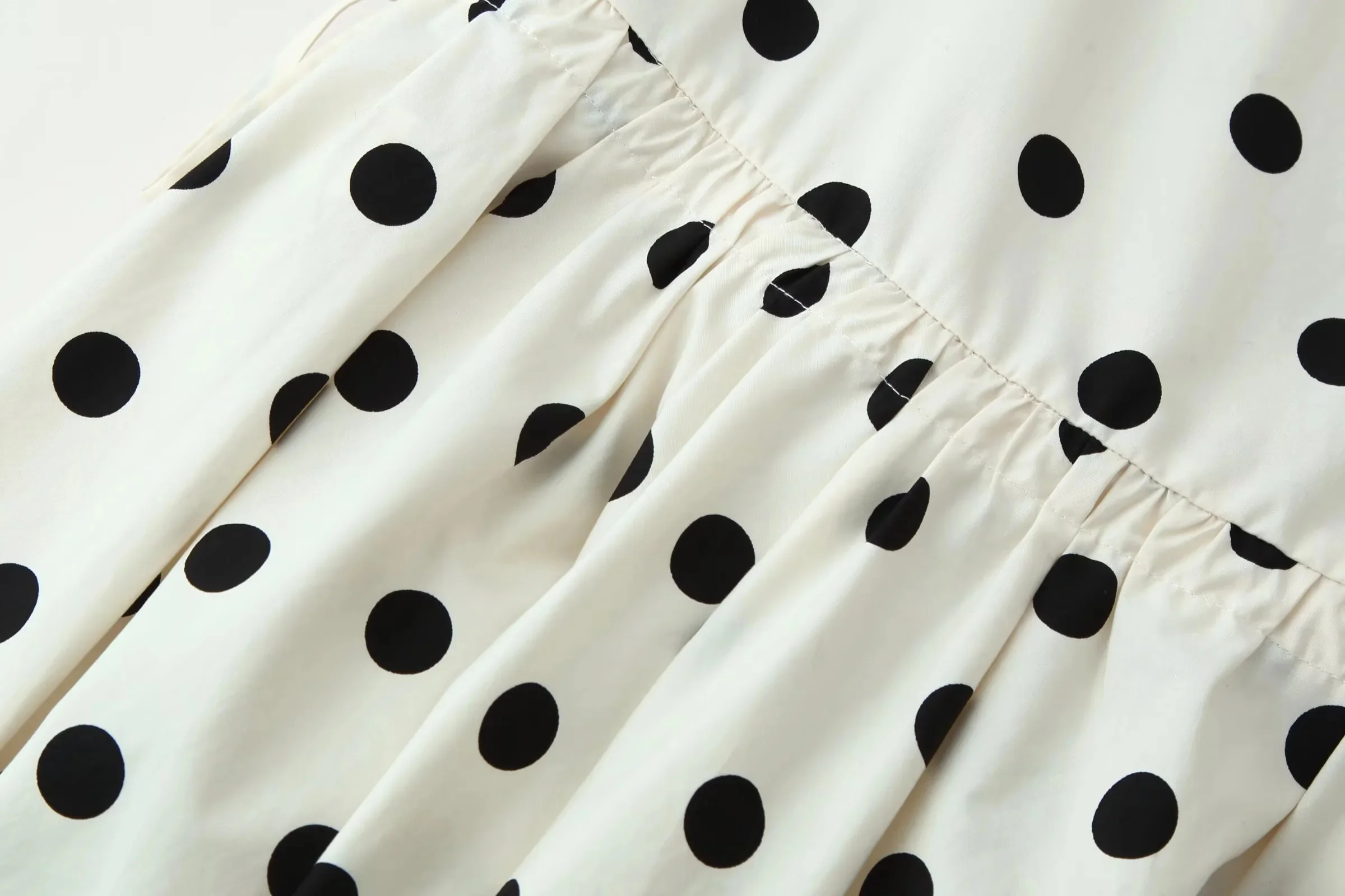 KONDALA Lady Polka Dot Asymmetric Skirt New 2026 Summer Trendy Vacation Midi Skirt Women Elegant Chic Casual Irregular Hem Skirt