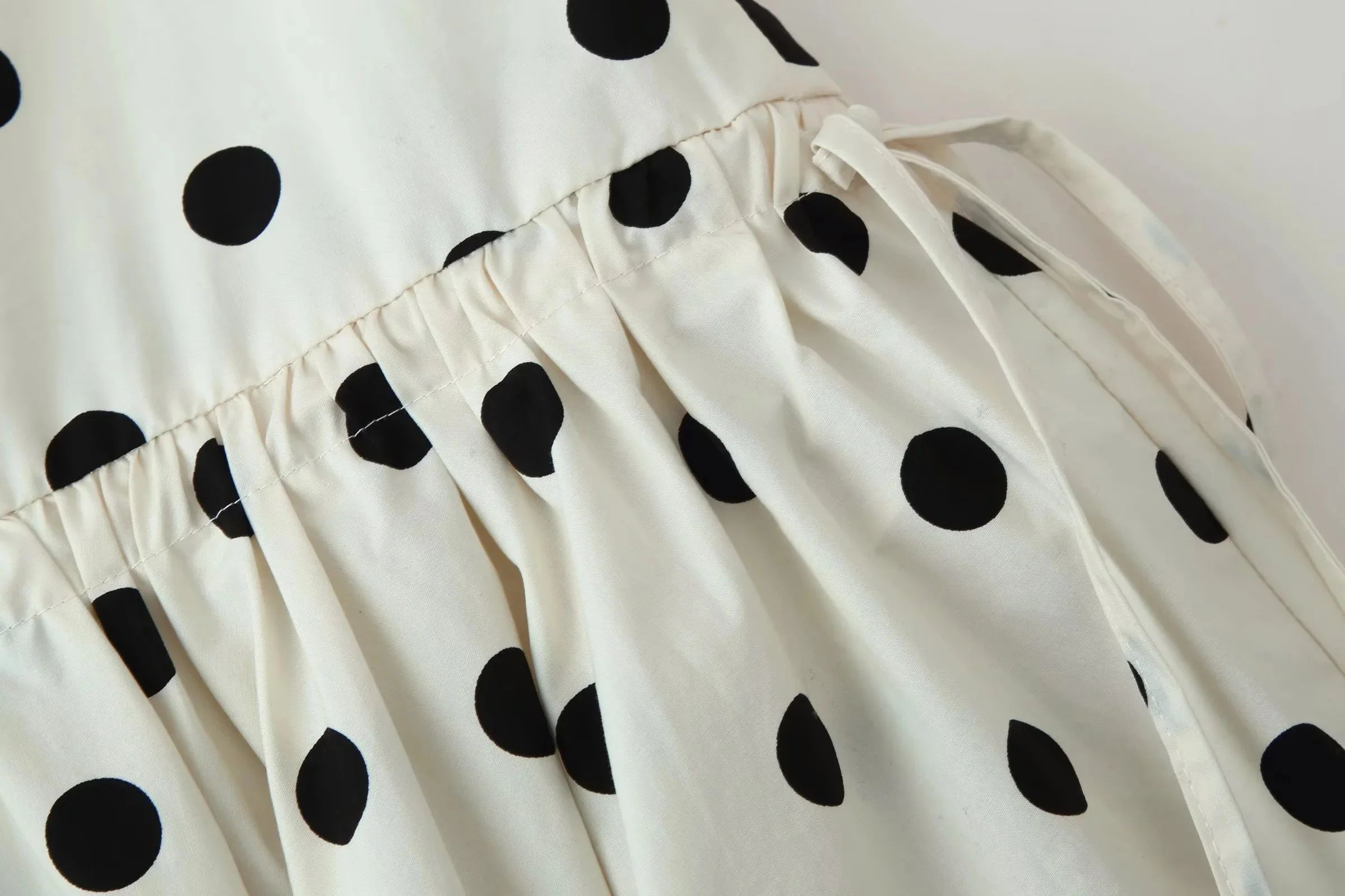 KONDALA Lady Polka Dot Asymmetric Skirt New 2026 Summer Trendy Vacation Midi Skirt Women Elegant Chic Casual Irregular Hem Skirt