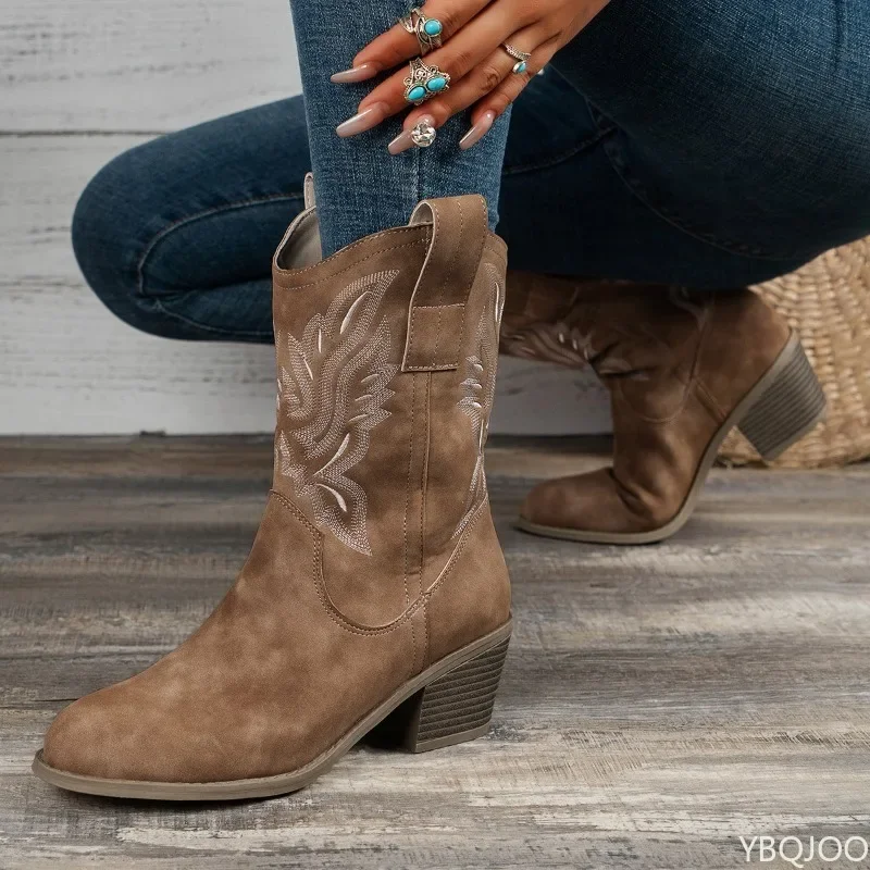 Elegant comfortable women's shoes autumn winter embroidered thick heel women's boots retro minimalist midsole pointed boots