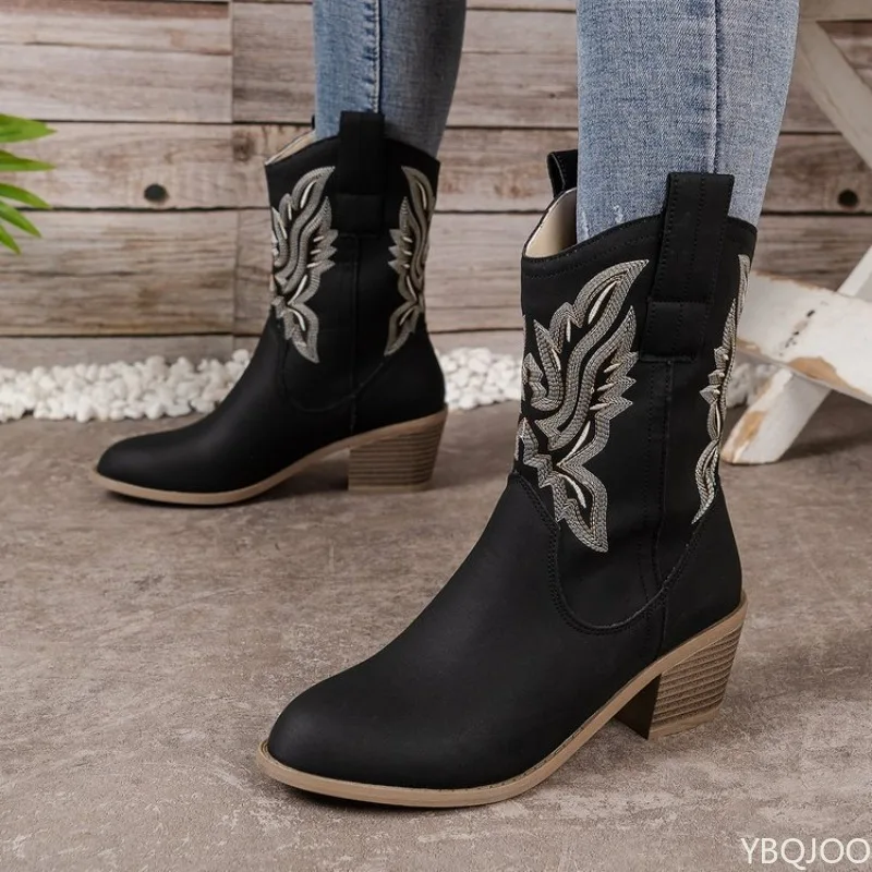 Elegant comfortable women's shoes autumn winter embroidered thick heel women's boots retro minimalist midsole pointed boots