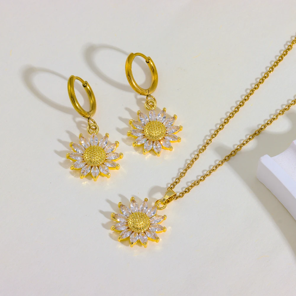 Sweet Sexy Zircon Crystal Sunflower Necklace Earrings For Women Luxury 18K Gold Plated Female Stainless Steel Jewelry Set Female