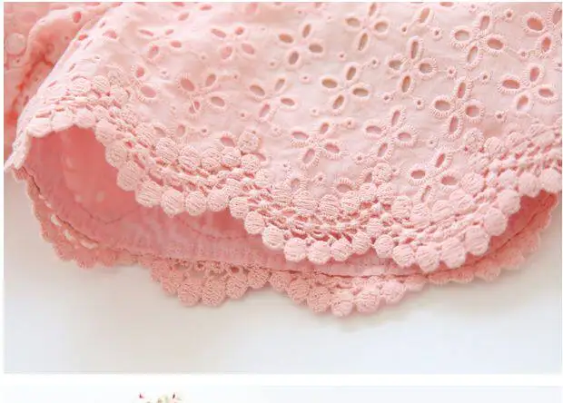 2026 New Summer Korean Style Girls Hollow Lace Shorts Fashion Hot Pants Beach Shorts For Big Kids