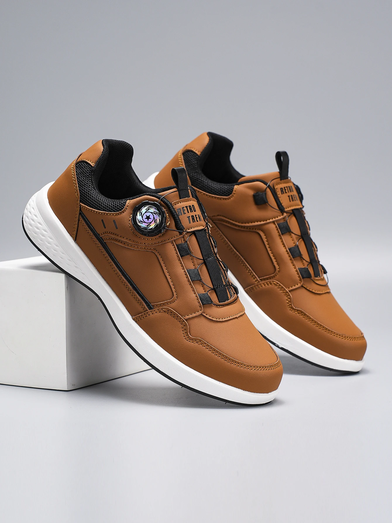Men's Large Size Outdoor Hiking And Running Shoes Comfortable Casual Versatile Fashionable Sports Shoes for Couples Training