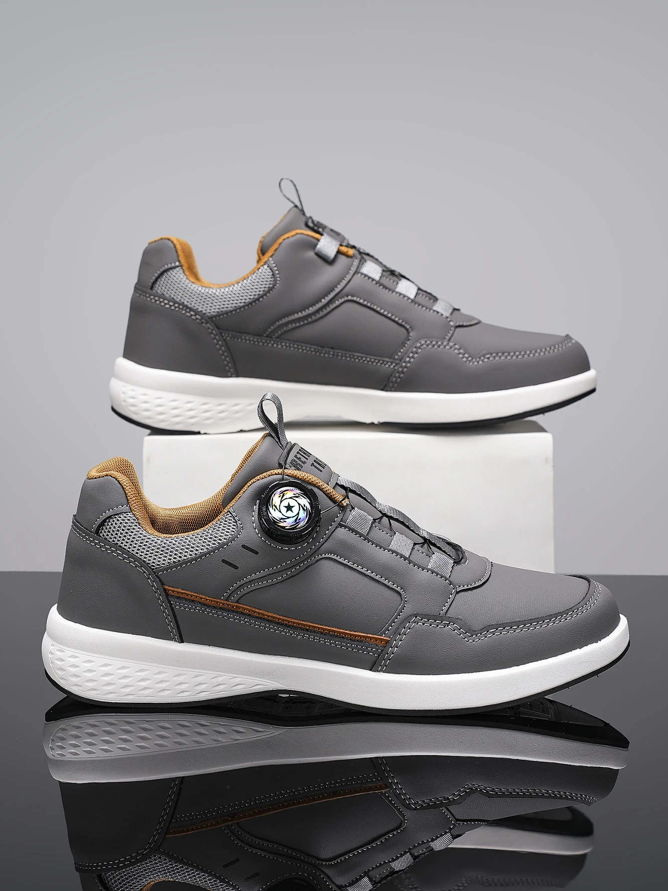 Men's Large Size Outdoor Hiking And Running Shoes Comfortable Casual Versatile Fashionable Sports Shoes for Couples Training