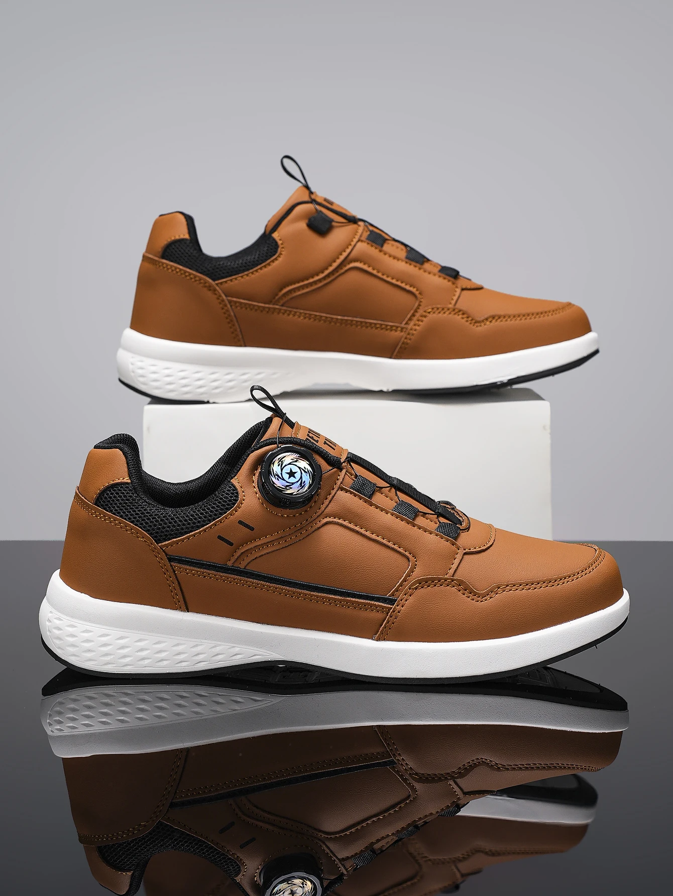 Men's Large Size Outdoor Hiking And Running Shoes Comfortable Casual Versatile Fashionable Sports Shoes for Couples Training