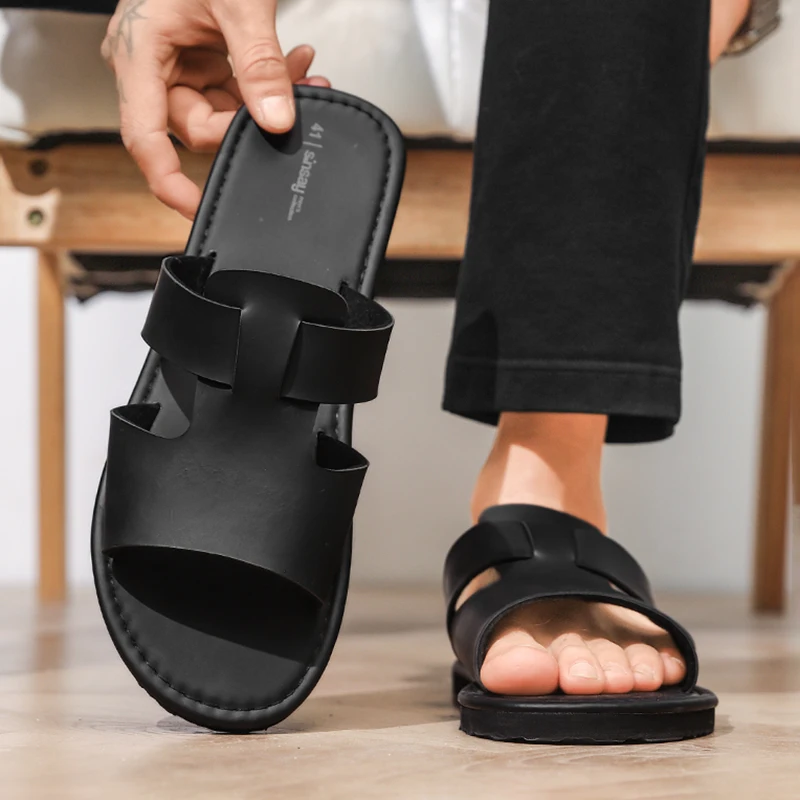 Fashion Men's Slippers Quality Leather Beach Sandals Summer Casual Non-slip Flat Shoes Lightweight Clogs Roman Shoes Flip Flops