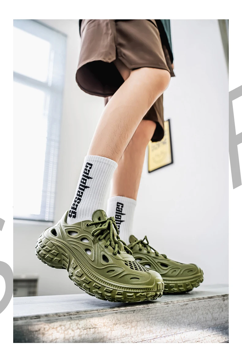 Sandals EVA Baotou Men's 2026 New Summer Fashion LoversSandals Outdoor Thick Bottom Hole Shoes Luxury Beach Men Garden Shoes