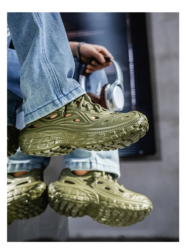 Sandals EVA Baotou Men's 2026 New Summer Fashion LoversSandals Outdoor Thick Bottom Hole Shoes Luxury Beach Men Garden Shoes