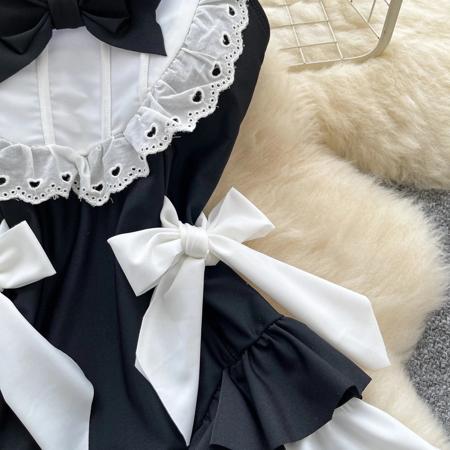 Sexy Comfortable Body Dress with Small Fly Sleeves Bow Tie Cinching Ruffles Cute Strap Design for Women Fashion
