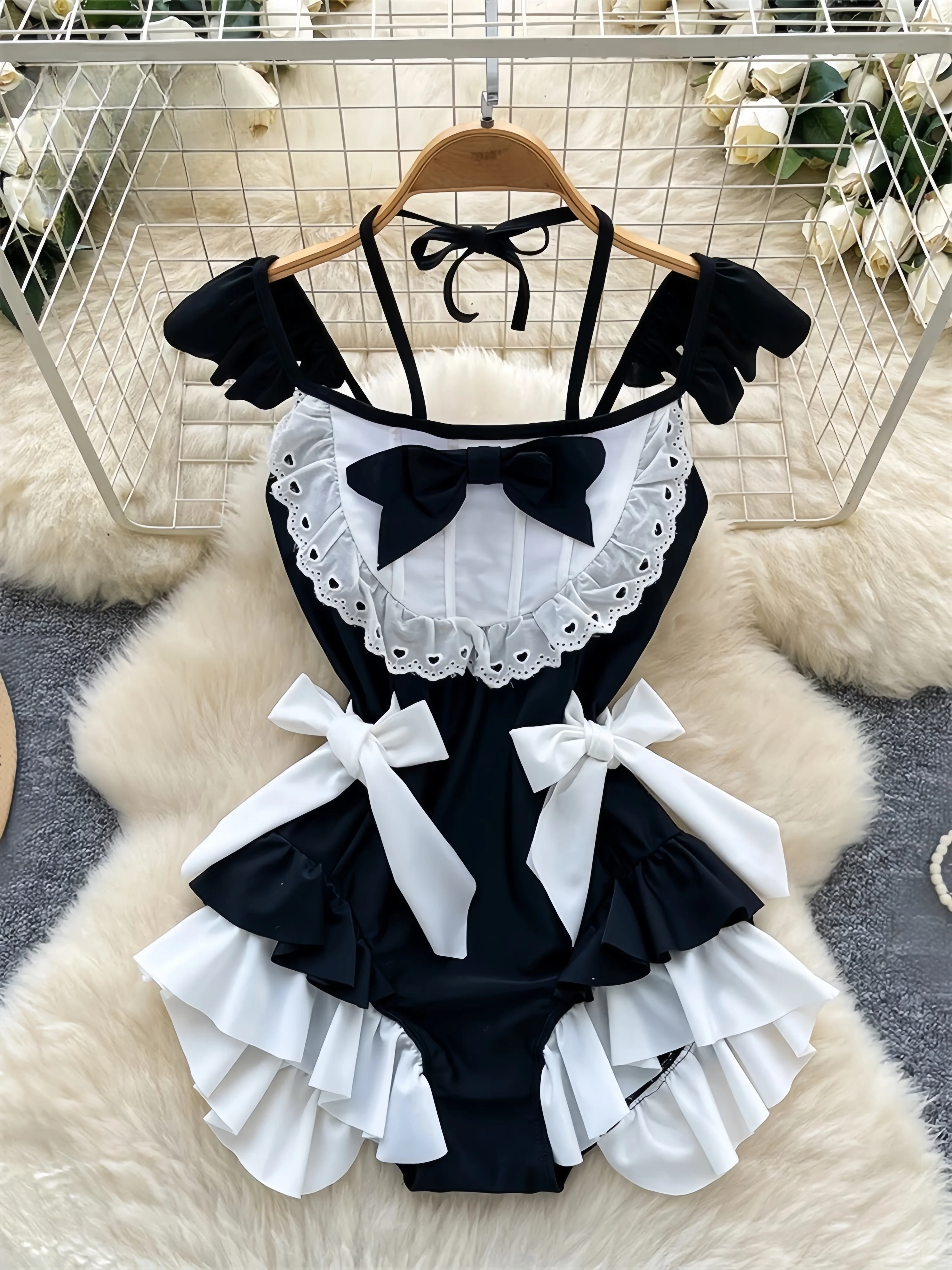 Sexy Comfortable Body Dress with Small Fly Sleeves Bow Tie Cinching Ruffles Cute Strap Design for Women Fashion