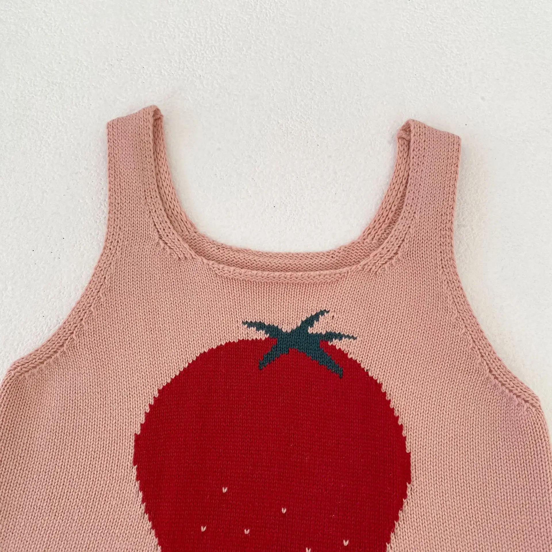 New Hot-Selling Summer Girls' Knit Color-Blocked Pattern Strap Vest for Outdoor Wear in Europe and America