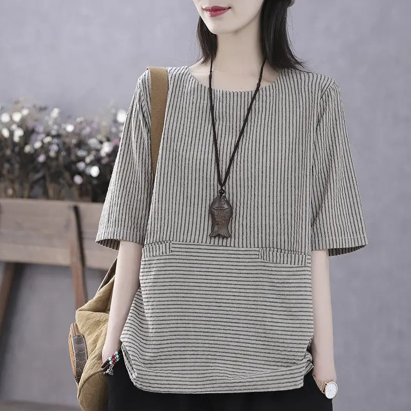 Plus Size Women's Summer Casual Retro T-Shirt Loose Striped Thin Office Lady Fashion New Arrival Trendy Comfortable