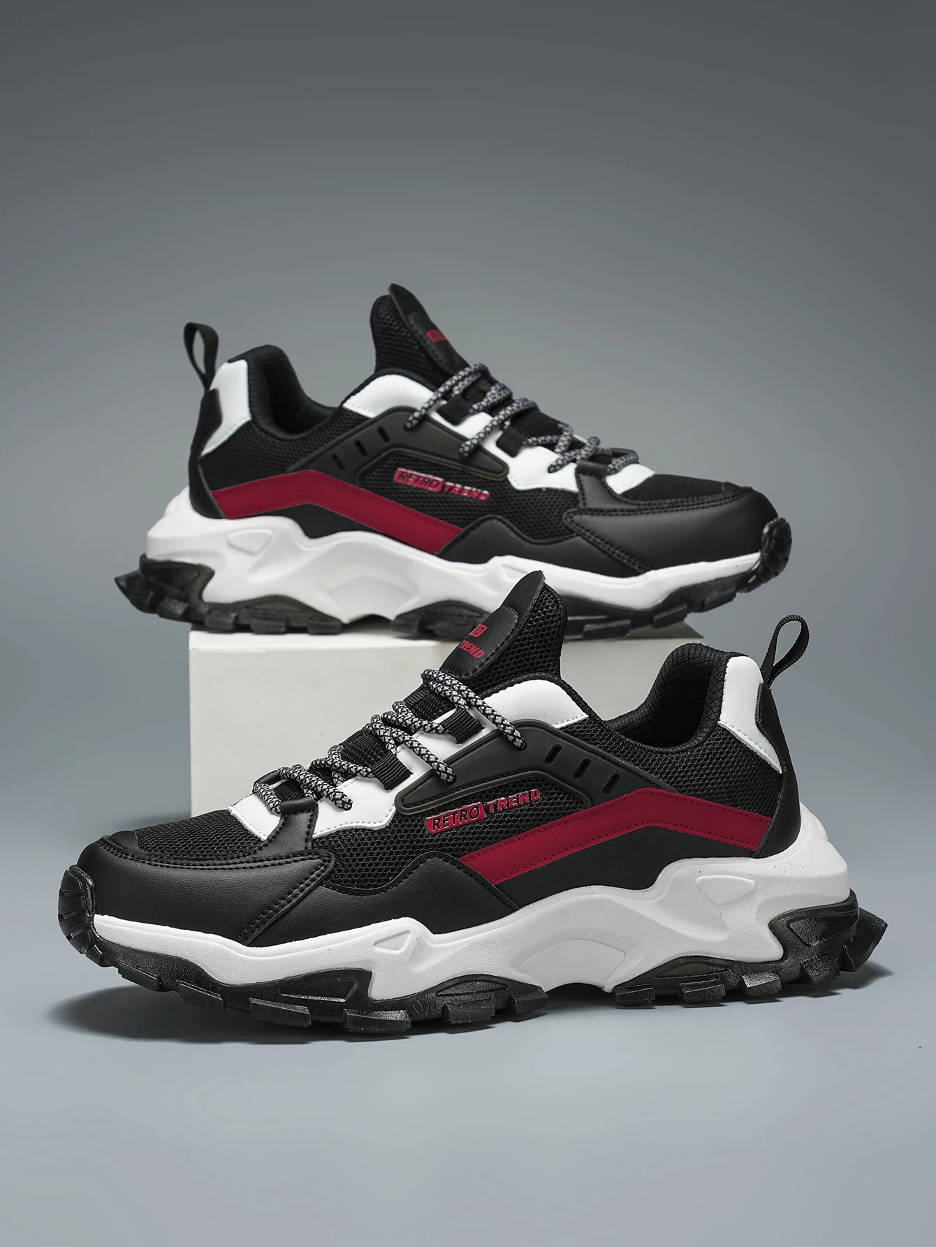 Men's Large Size Outdoor Hiking And Running Shoes Comfortable Casual Versatile Fashionable Sports Shoes for Couples Training