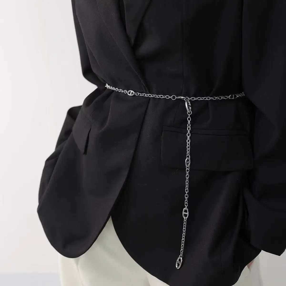 Trendy Multi-Wear Silver Chain Necklace for Women Versatile Waist Belt, Bag Strap and Layered Choker Jewelry