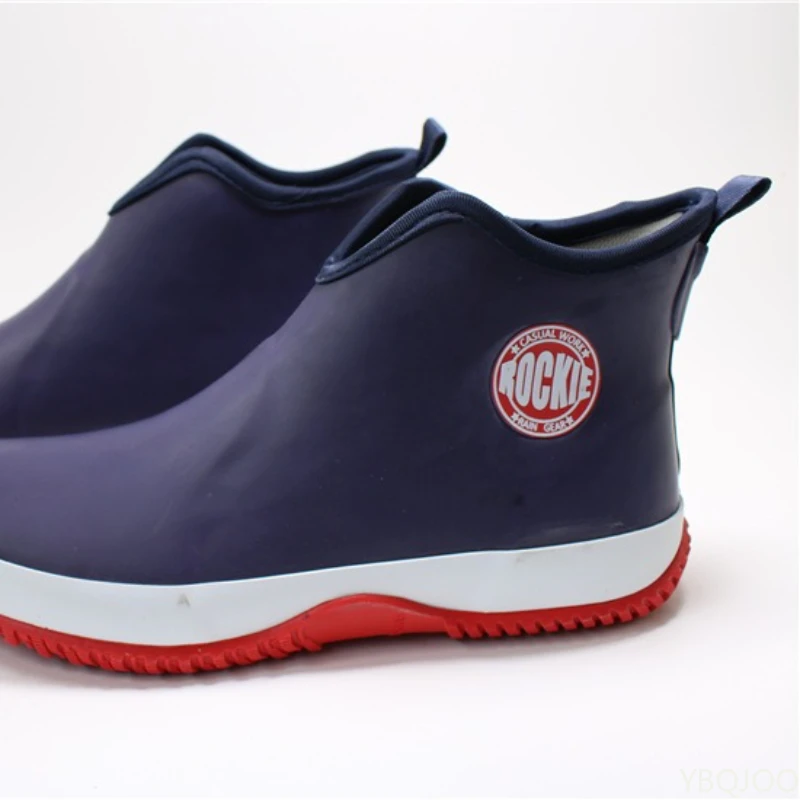 Spring Autumn Fashion Large Outdoor Waterproof and Anti Slip Men Rain Shoes Lightweight Short Tube Fishing Versatile Rain Boots