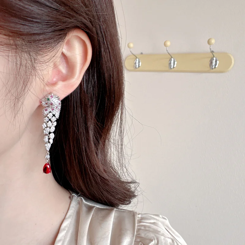 New Water Drop Earrings Micro-inlaid Zircon Leopard Head Earrings Long Tassel Three-dimensional Spotted Leopard Earrings