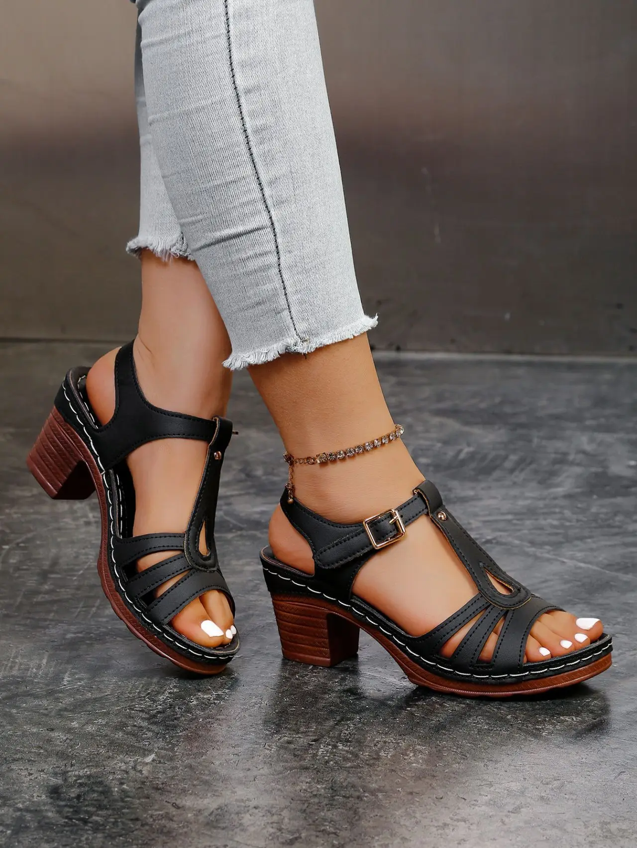 Plus Size 43 Sandals for Women Summer Fashion and Lightweight Peep Toe Hihg Heels Woman Ankle Strap Casual Gladiator Sandals