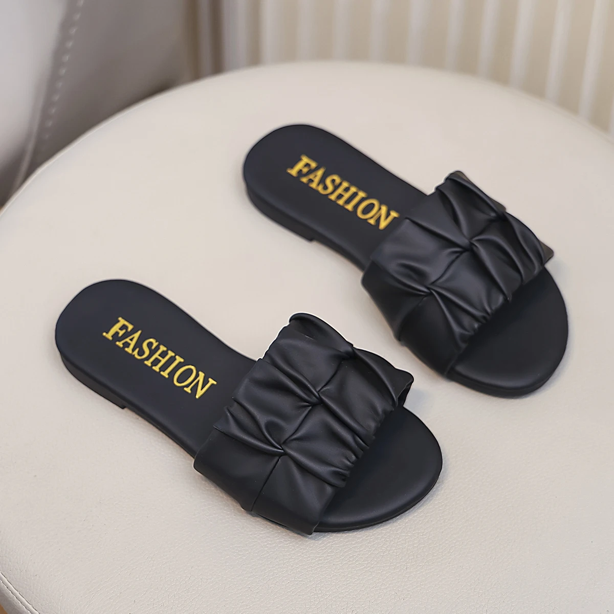 Fashion Summer Girls Pleated Slippers Fashion Children Flats Outdoor Kids Slippers Soft Anti-Slippery Kids Beach Slides Shoes