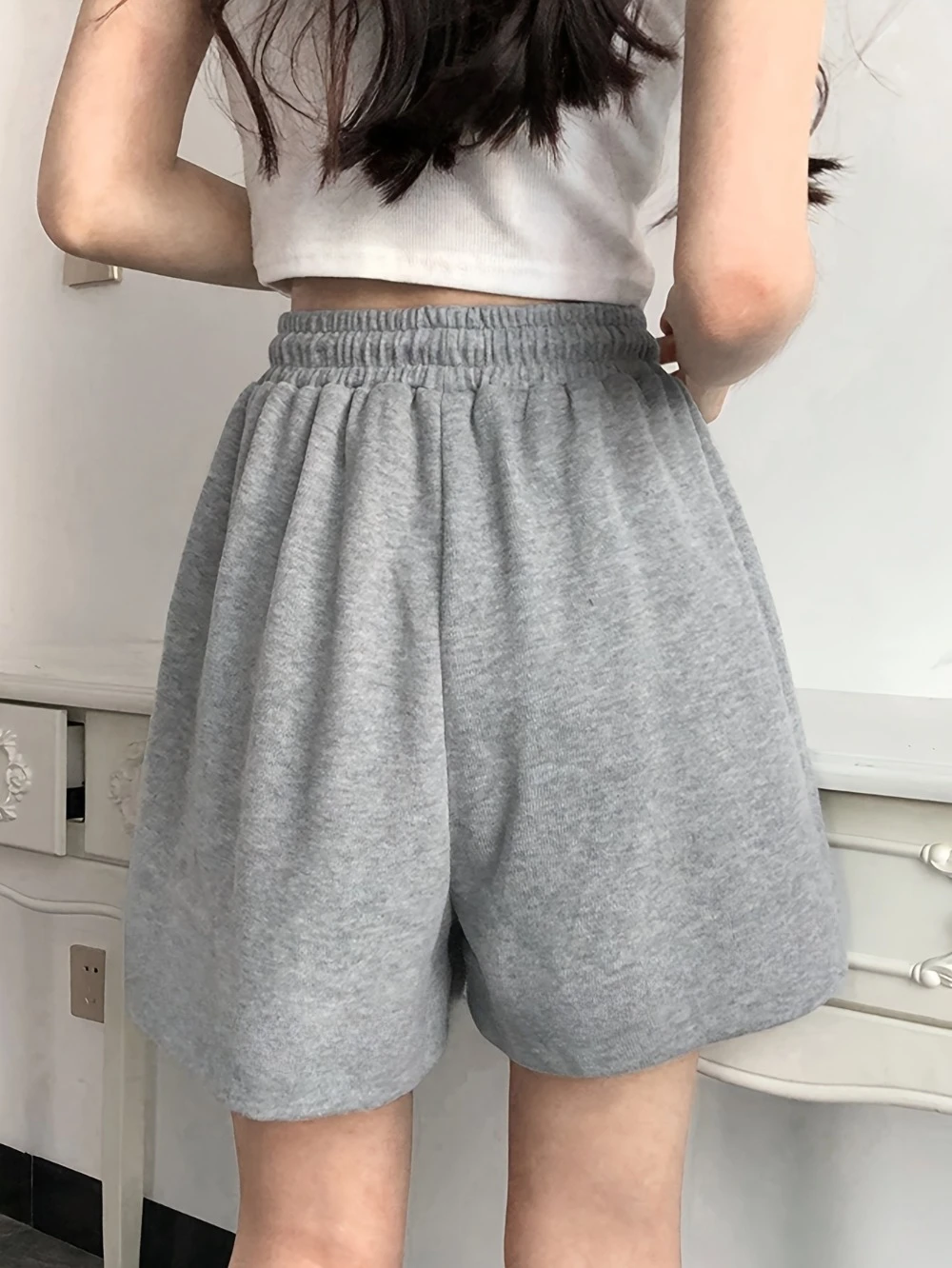 Women's High-Waisted Elastic Waistband Loose-Fit Wide-Leg Casual Shorts Solid Color Machine Washable Spring Summer
