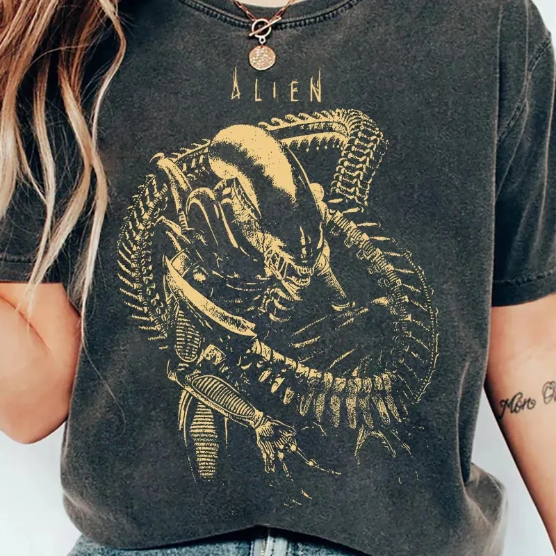 Alien Horror T-shirt, Alien Movie Fan Merchandise Women's T-shirt Summer New Unisex Casual Fashion T-shirt