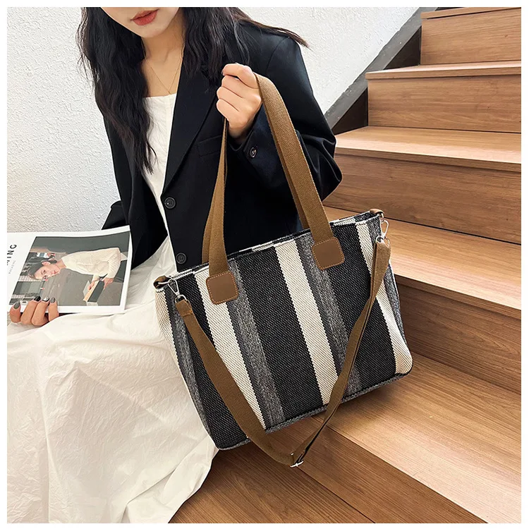 New style Big bag, women's new striped canvas bag, commuting tote bag, trendy single shoulder crossbody bag, versatile mommy bag