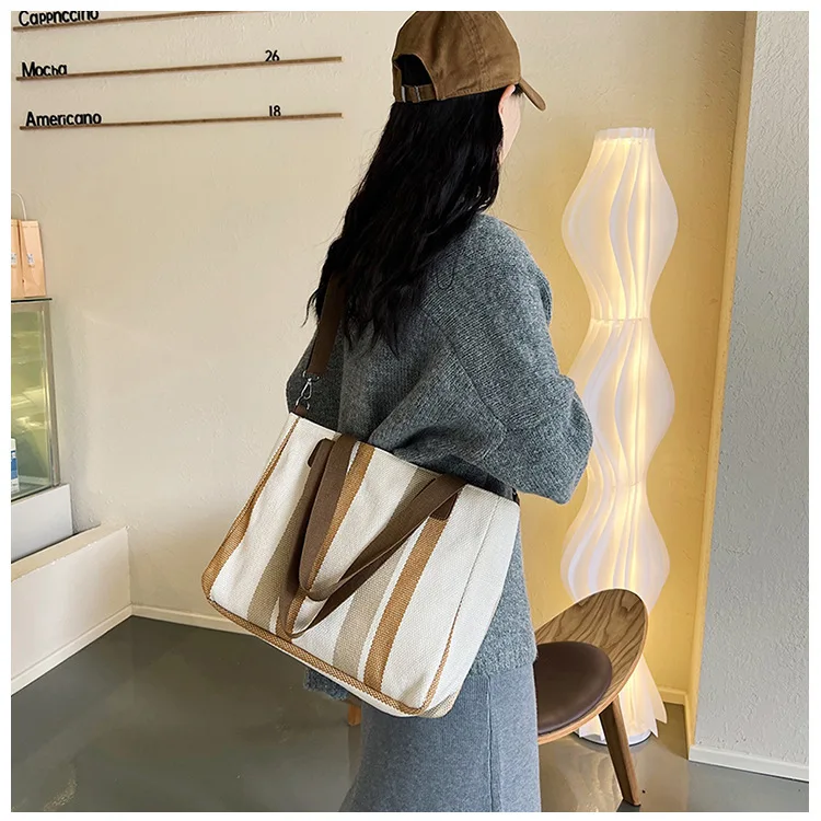 New style Big bag, women's new striped canvas bag, commuting tote bag, trendy single shoulder crossbody bag, versatile mommy bag