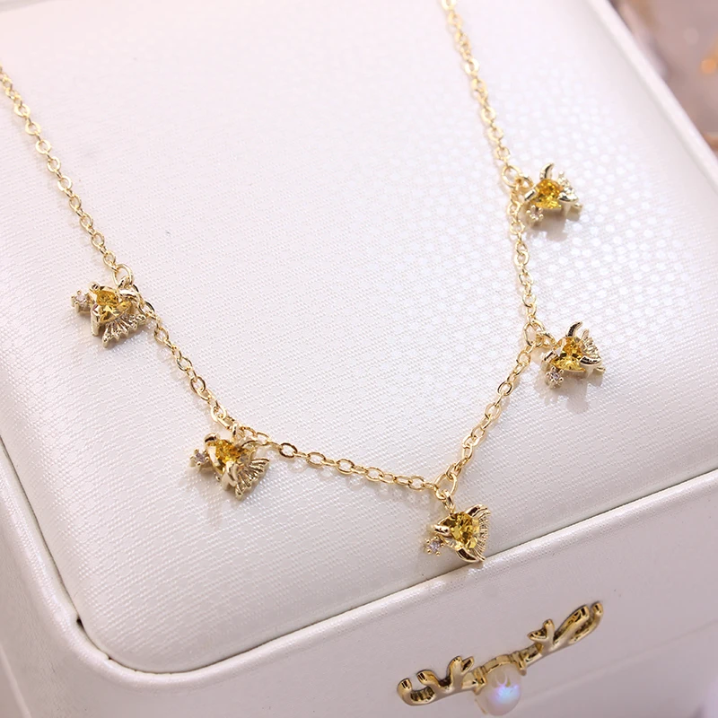 Ins Hot Sale Multicolor Crystal Ocean Animal Charm Pendant&necklaces for Women Delicate Starfish Chain Choker Necklaces