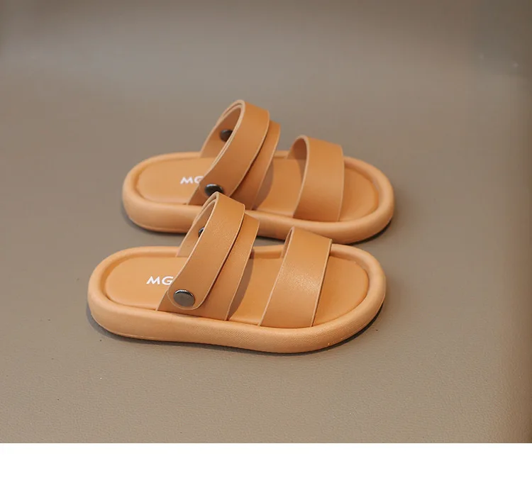 Children's Sandals 2026 Summer New Style Beach Shoes Soft Bottom Boys' Shoes Trendy Casual Wear Ideal for Outdoor Activities