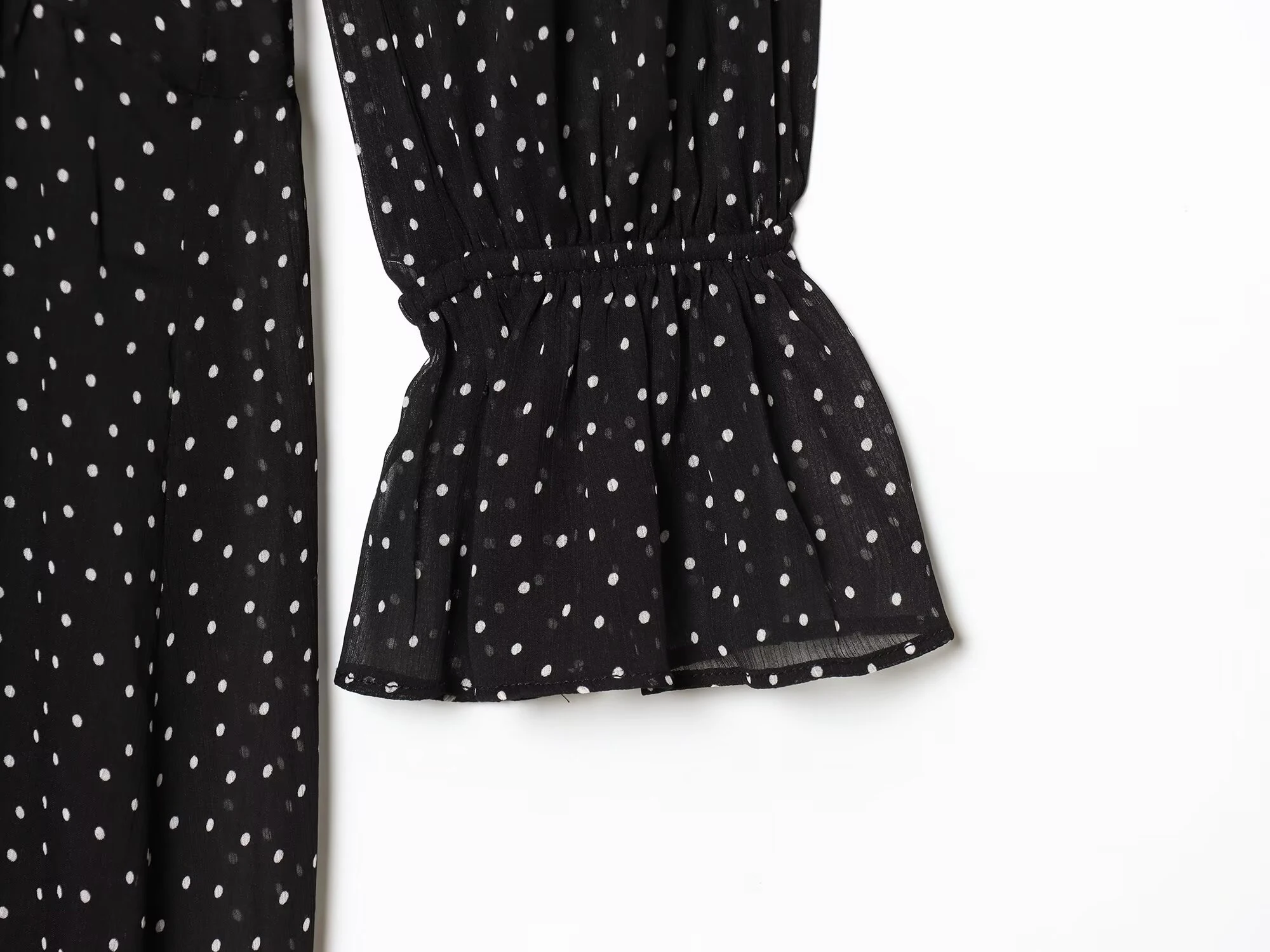 Spring and summer new women's minimalist polka dot printed high neck long sleeved pleated decorative dress