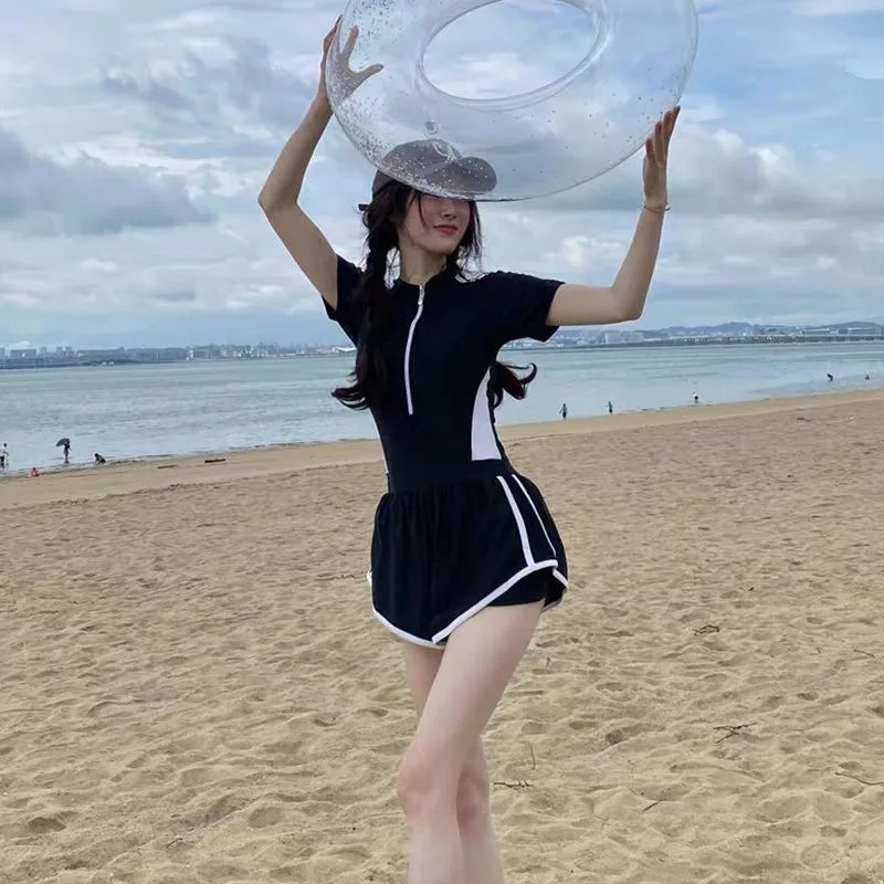 Athletic Black Short Sleeve Two Piece Swimsuit with Zipper Front Contrast Stripe Sporty Swimwear for Beach Pool Vacation