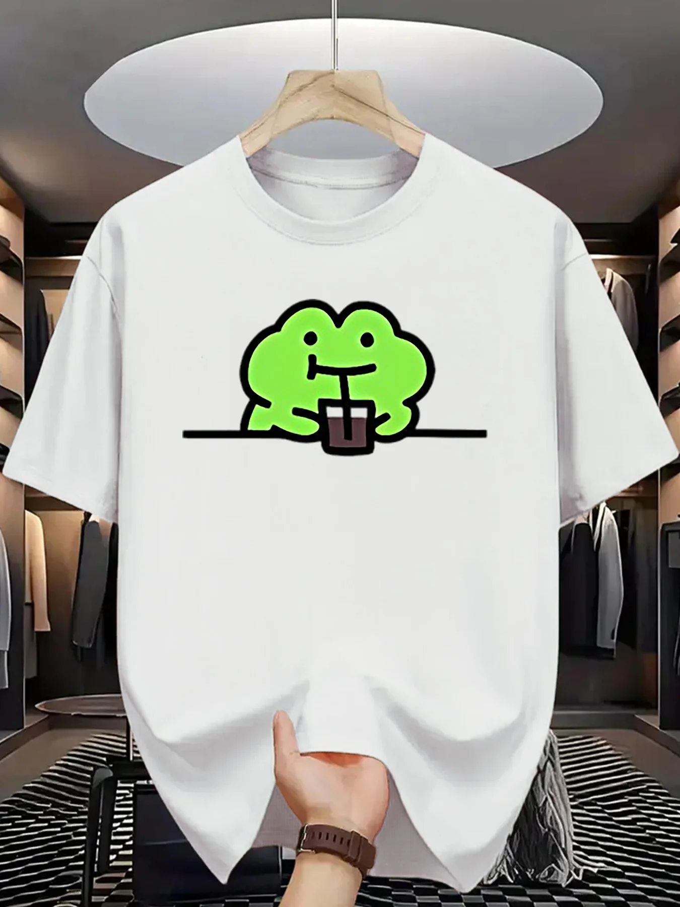 Adorable Kawaii Green Frog Drinking Coffee Print T-Shirt Korean Style Casual All Match Short Sleeve Top for Men and Women Black