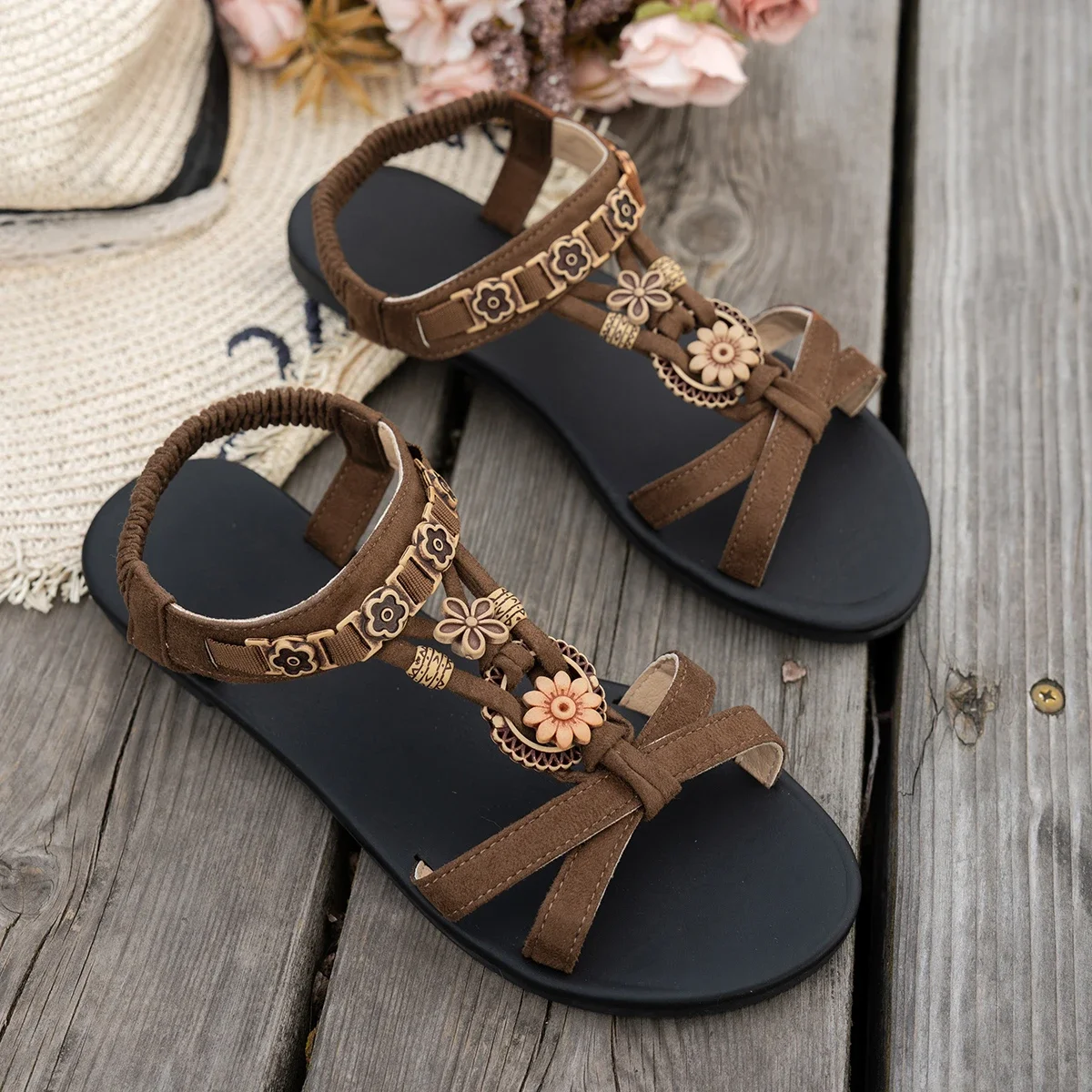 Flower Beaded Bohemian Sandals for Women Summer 2025 Roman Style Comfortable Flat Sandals Woman Lightweight Non Slip Beach Shoes