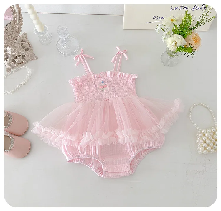 2026 Princess Style 0-2Y Baby Girls Bodysuits Ruffle Infant Rompers Lace Embroidery Cute Dress Style Kids Jumpsuit
