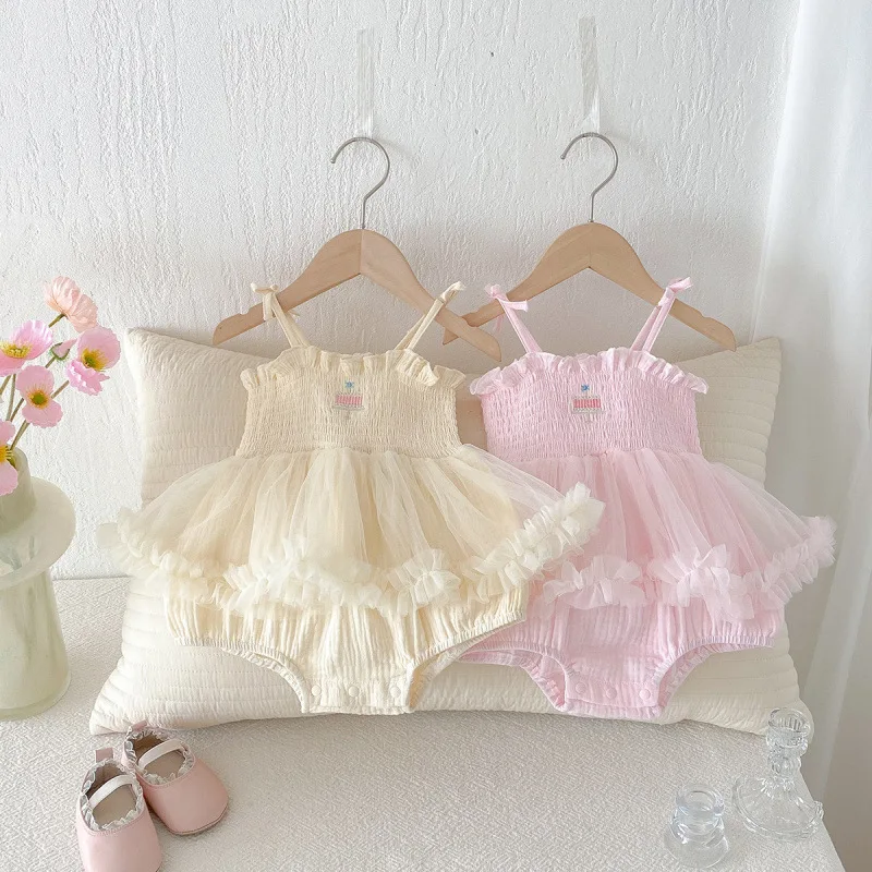 2026 Princess Style 0-2Y Baby Girls Bodysuits Ruffle Infant Rompers Lace Embroidery Cute Dress Style Kids Jumpsuit