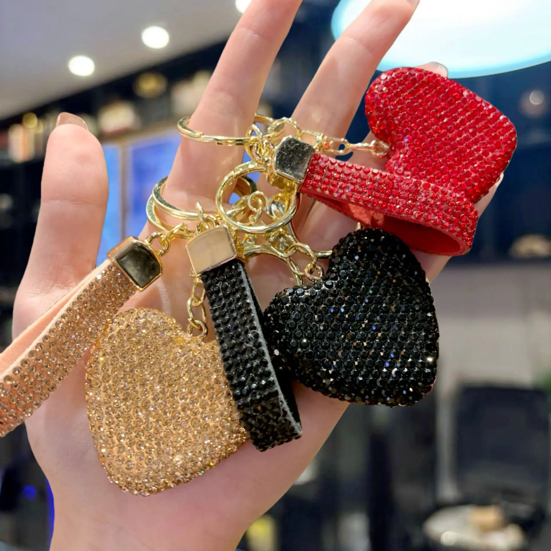 Luxury Rhinestone Heart Keychain - Sparkling Car Key Ring & Bag Charm