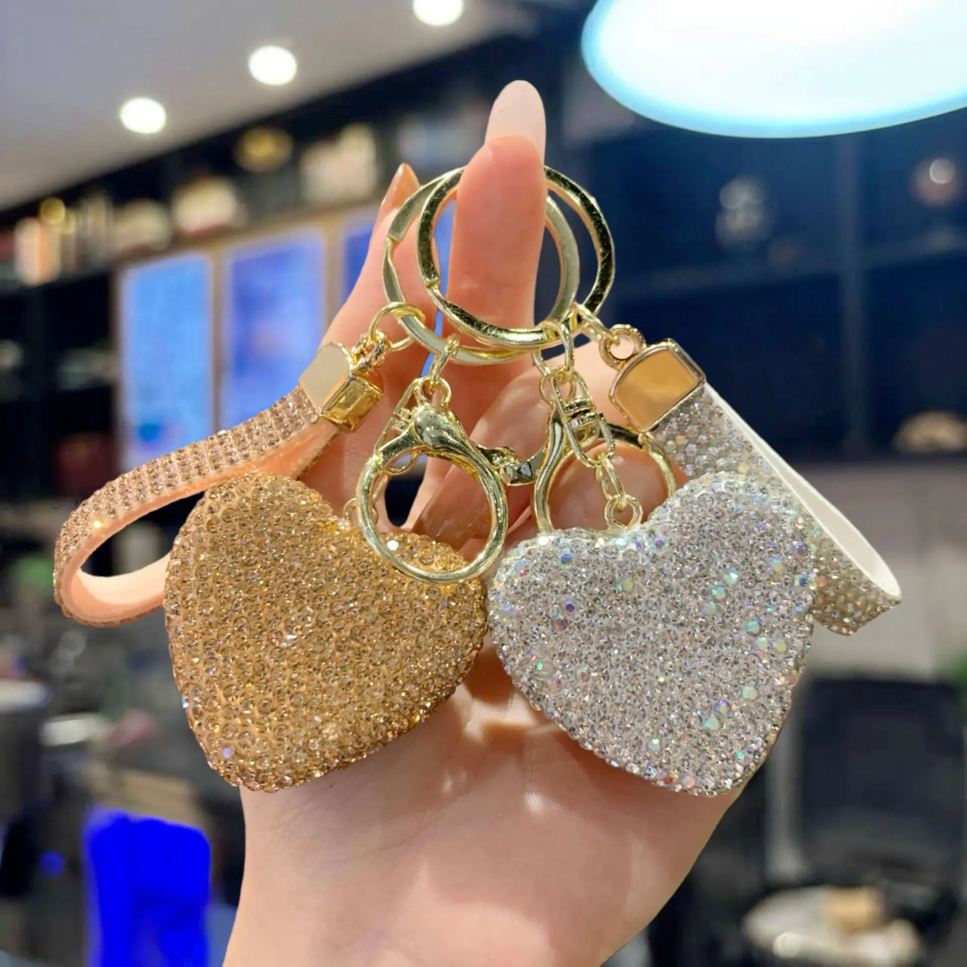 Luxury Rhinestone Heart Keychain - Sparkling Car Key Ring & Bag Charm