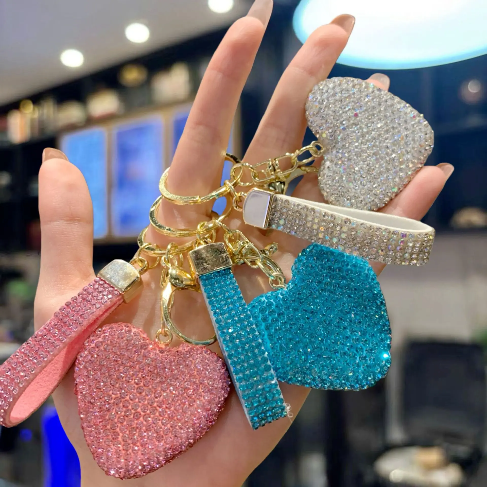 Luxury Rhinestone Heart Keychain - Sparkling Car Key Ring & Bag Charm