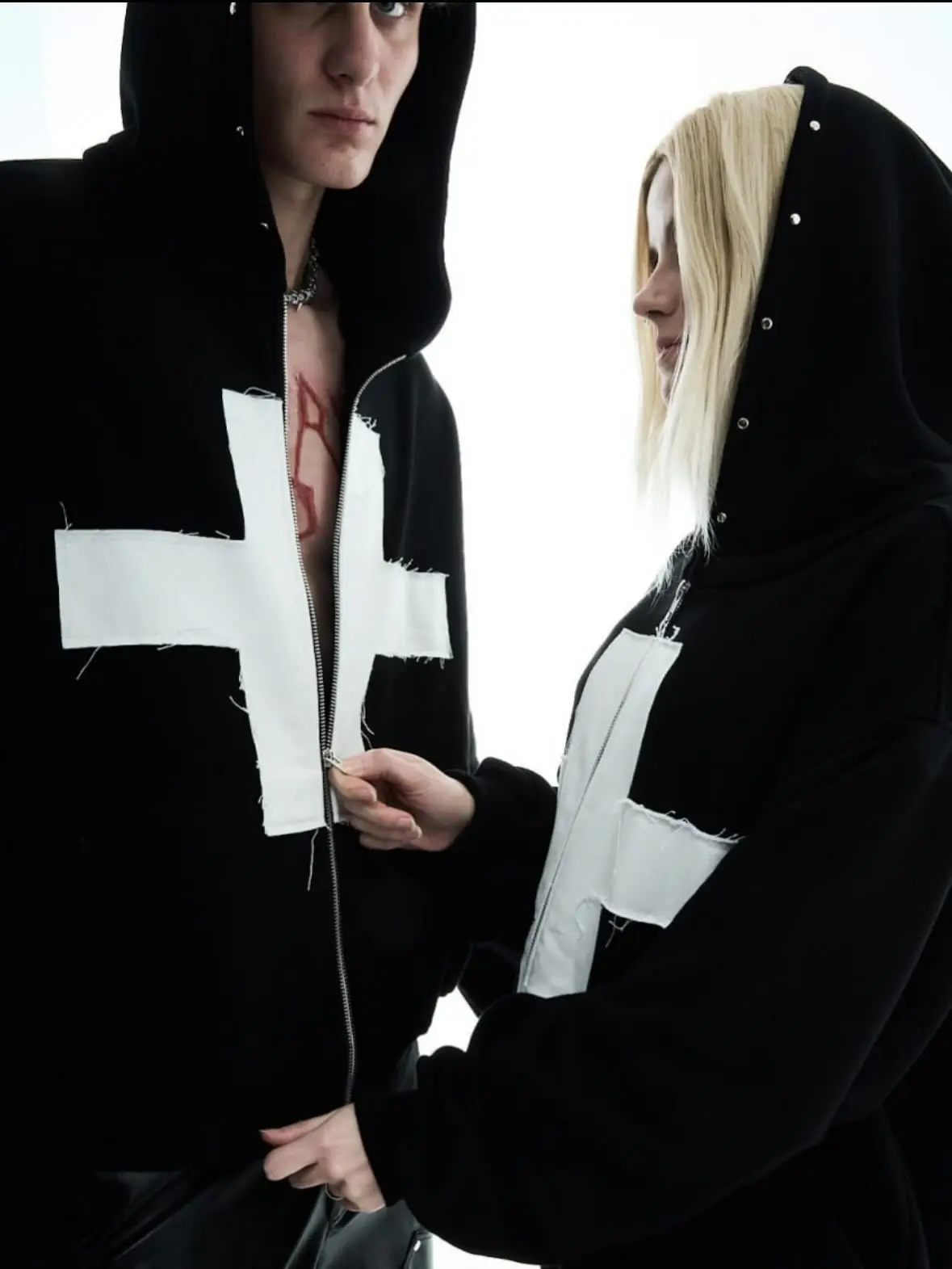 2026 New Y2K Dark Cross Hooded Zipper Hoodie American Retro Loose Jacket Punk Gothic Trendy Fashion Ins Personality Versatile
