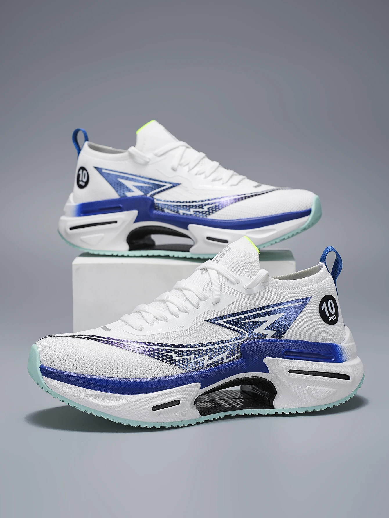 Men's Large Size Sports Shoes Outdoor Hiking Running Comfortable Casual Versatile Fashionable Training Shoes for Couples