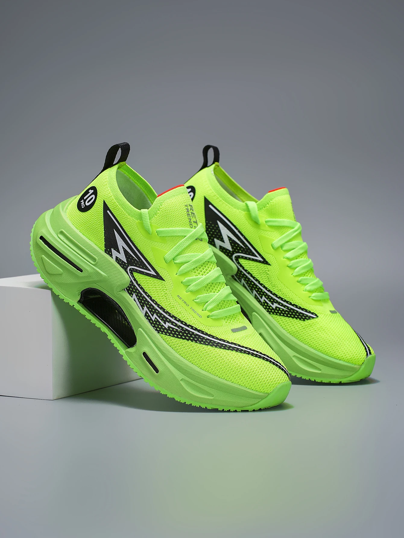 Men's Large Size Sports Shoes Outdoor Hiking Running Comfortable Casual Versatile Fashionable Training Shoes for Couples
