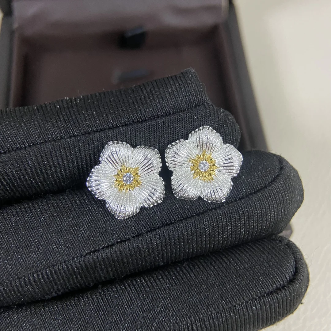 Sterling Silver Daisy Earrings, Rings, Bracelets, Italian Heavy Craftsmanship, Brushed Vintage Texture