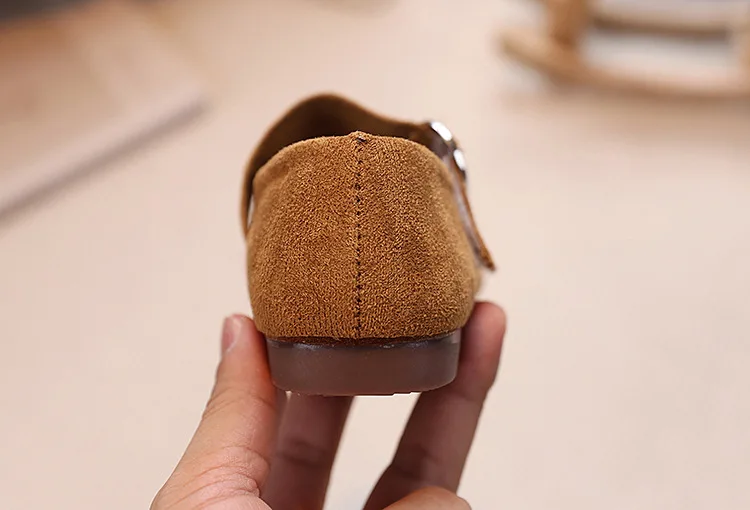 Girls Leather Shoes Toddlers Flats Princess Sweet Little Kids Soft Shoes T-strap Retro Classic Children's Dress Shoes for Party